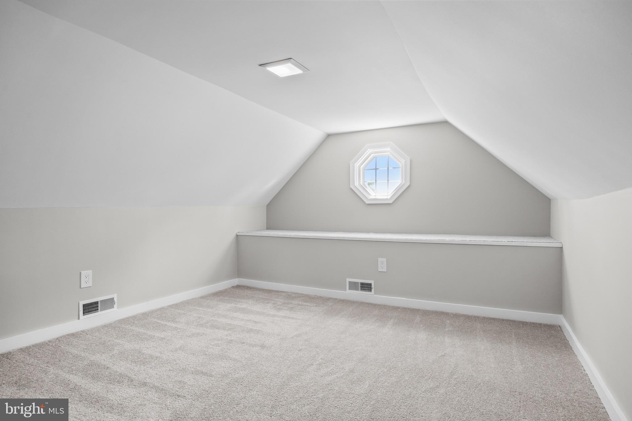 402 Barnsboro Road Sewell, NJ 08080 - Photo 27 of 47 Gallery Image 27