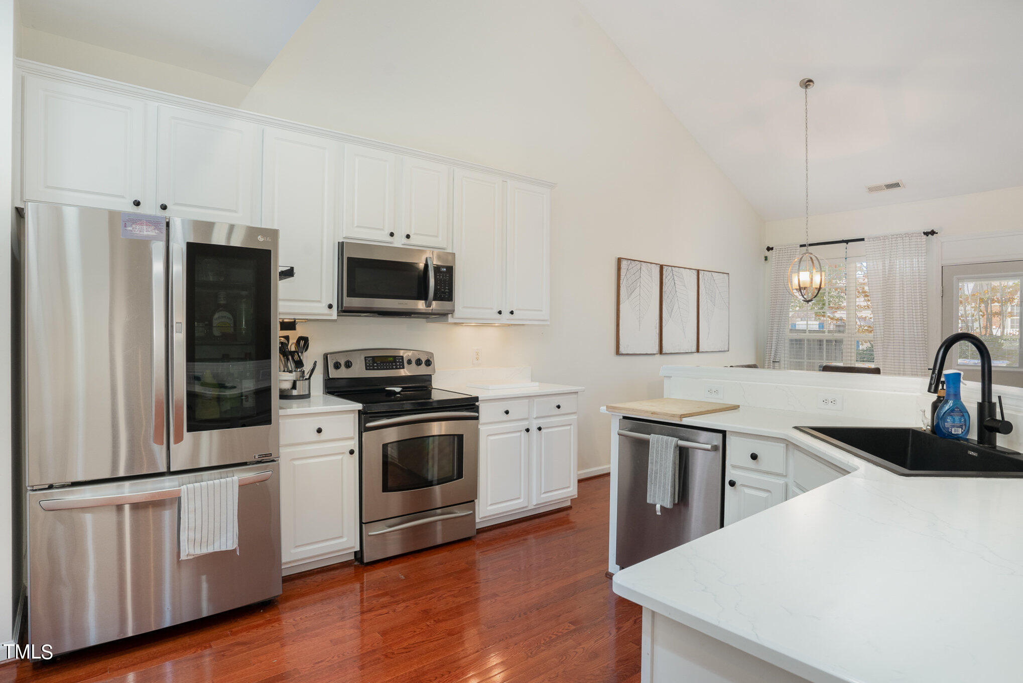 7715 Cloudview Lane Raleigh, NC 27613 - Photo 13 of 36 013_file_370