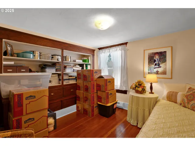 a view of entryway with wooden floor