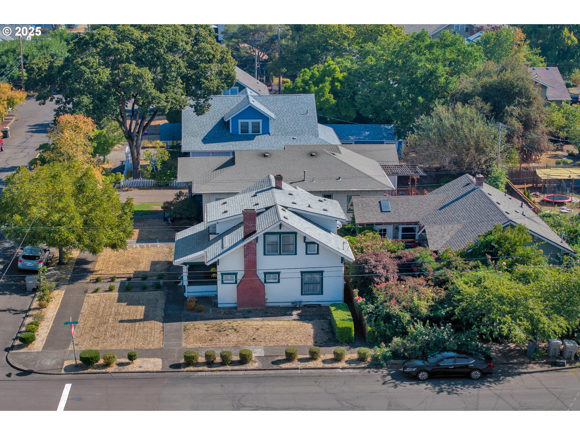 834 Southwest 9th Avenue Albany, OR 97321 - Photo 48 of 48 a aerial view of a house