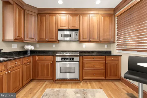 $2,050,000 | 1417 North Nash Street, Arlington, VA 22209