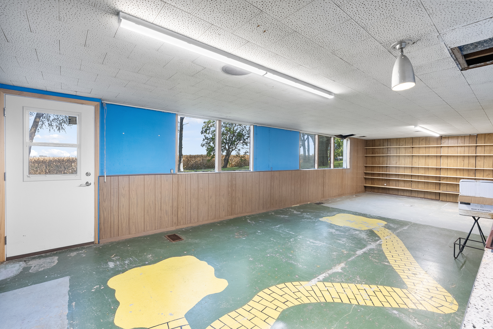 706 North 4th Street Ashton, IL 61006 - Photo 27 of 39 a view of an empty room with a window