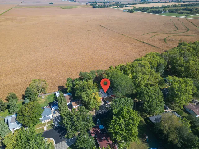 a view of a outdoor space with lots of trees