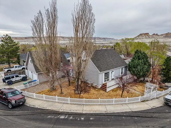 $360,000 | 1915 South Carolina Drive, Green River, WY 82935