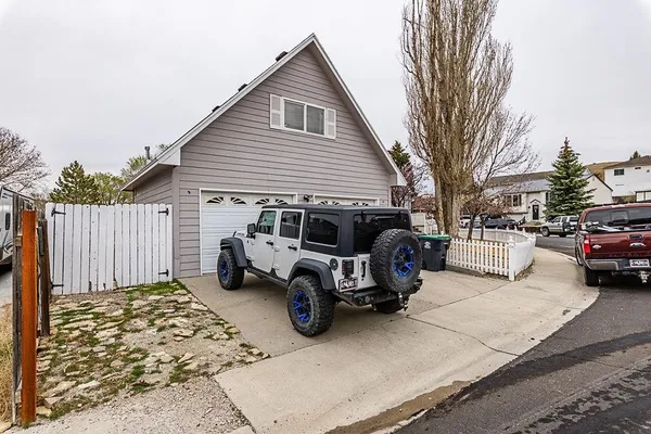 $360,000 | 1915 South Carolina Drive, Green River, WY 82935