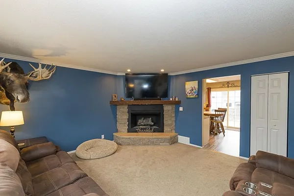 $354,900 | 1915 South Carolina Drive, Green River, WY 82935