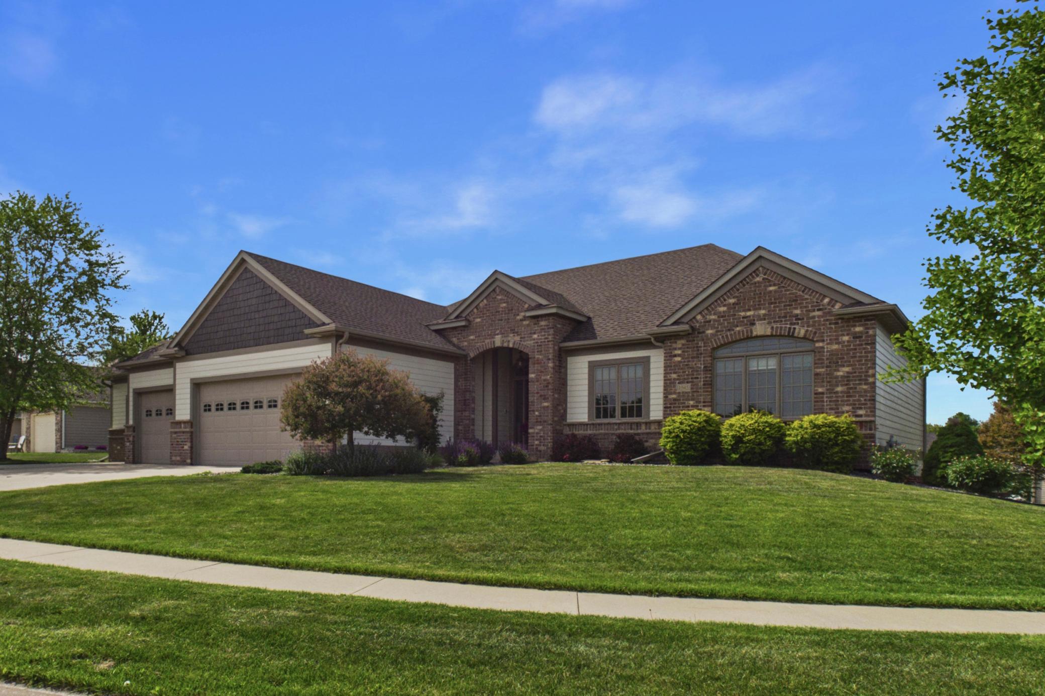 1545 Century Knoll Lane Northeast Rochester, MN 55906 - Photo 2 of 40