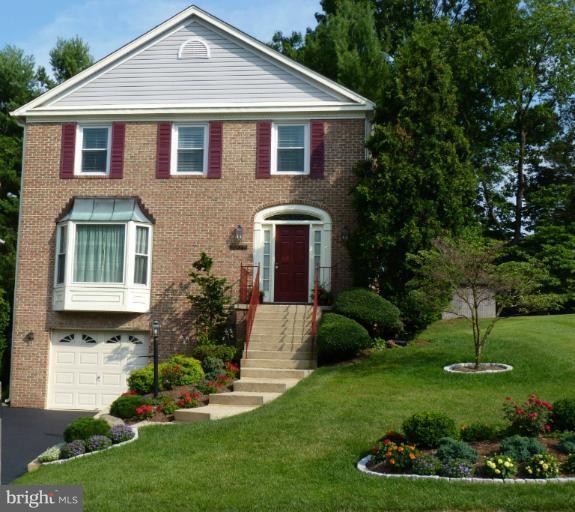 6871 Chelsea Road McLean, VA 22101 - Photo 1 of 25 Exterior (General)