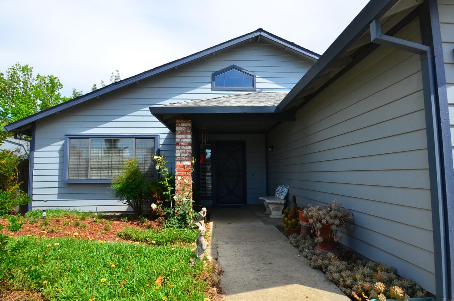 243 Rio Mesa Court Galt, CA 95632 - Photo 4 of 47