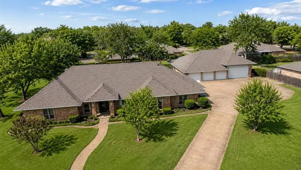 $440,000 | 108 Heatherstone Circle, Kaufman, TX 75142