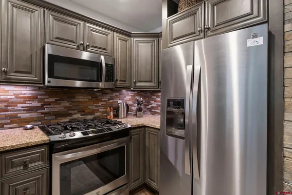 $599,000 | 73 Tamarron Drive, Unit 822, Durango, CO 81301
