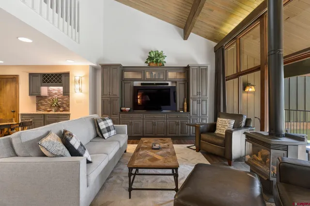 $629,000 | 73 Tamarron Drive, Unit 822, Durango, CO 81301