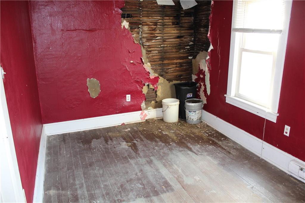 1886 Smith Township State Road Slovan, PA 15078 - Photo 13 of 24 Gallery Image 13