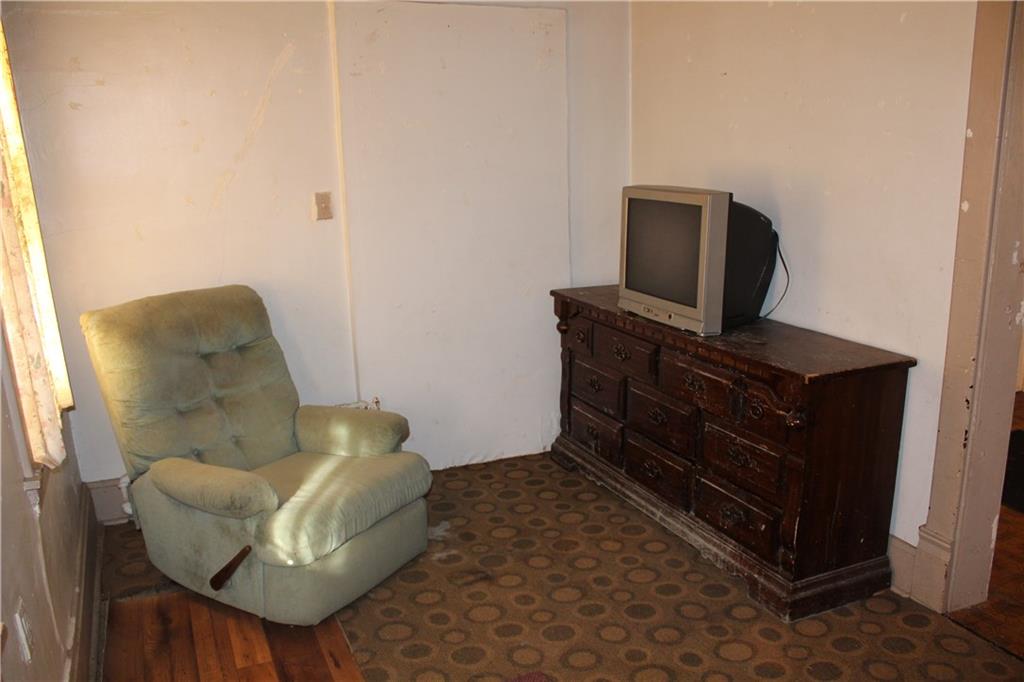 1886 Smith Township State Road Slovan, PA 15078 - Photo 20 of 24 Gallery Image 20