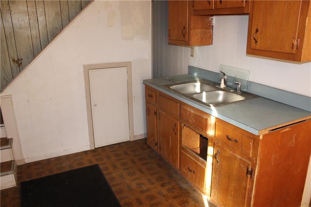 1886 Smith Township State Road Slovan, PA 15078 - Photo 21 of 24 Gallery Image 21