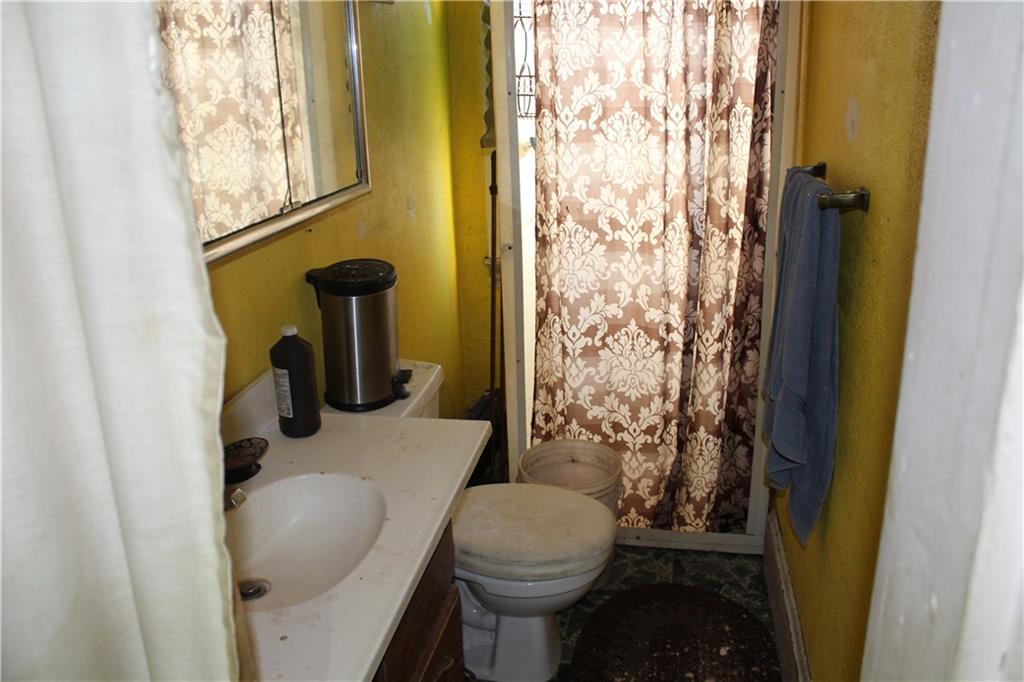 1886 Smith Township State Road Slovan, PA 15078 - Photo 9 of 24 Gallery Image 9