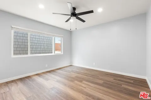 $5,750 | 205 44th Street, Unit A, Manhattan Beach, CA 90266