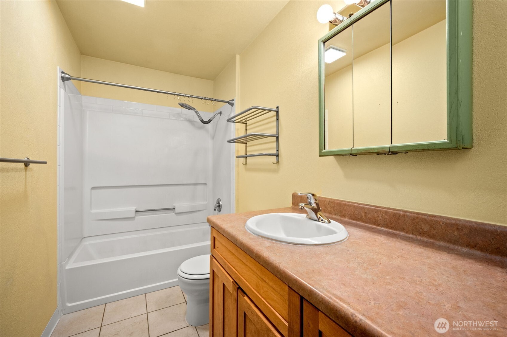 8511 East Hamilton Road Chattaroy, WA 99003 - Photo 20 of 40 Gallery Image 20