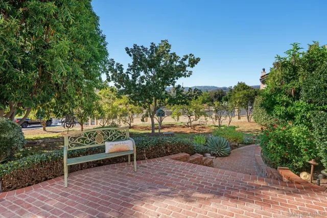 $1,000,000 | 1322 Loma De Paz, Escondido, CA 92027