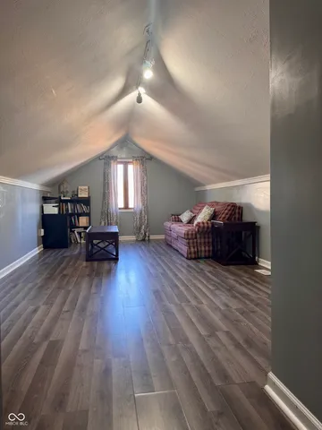 $335,000 | 263 Queensway Drive, Avon, IN 46123