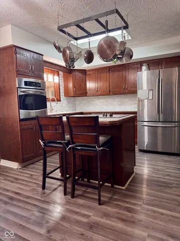 $340,000 | 263 Queensway Drive, Avon, IN 46123