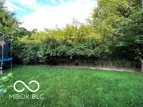 $335,000 | 263 Queensway Drive, Avon, IN 46123