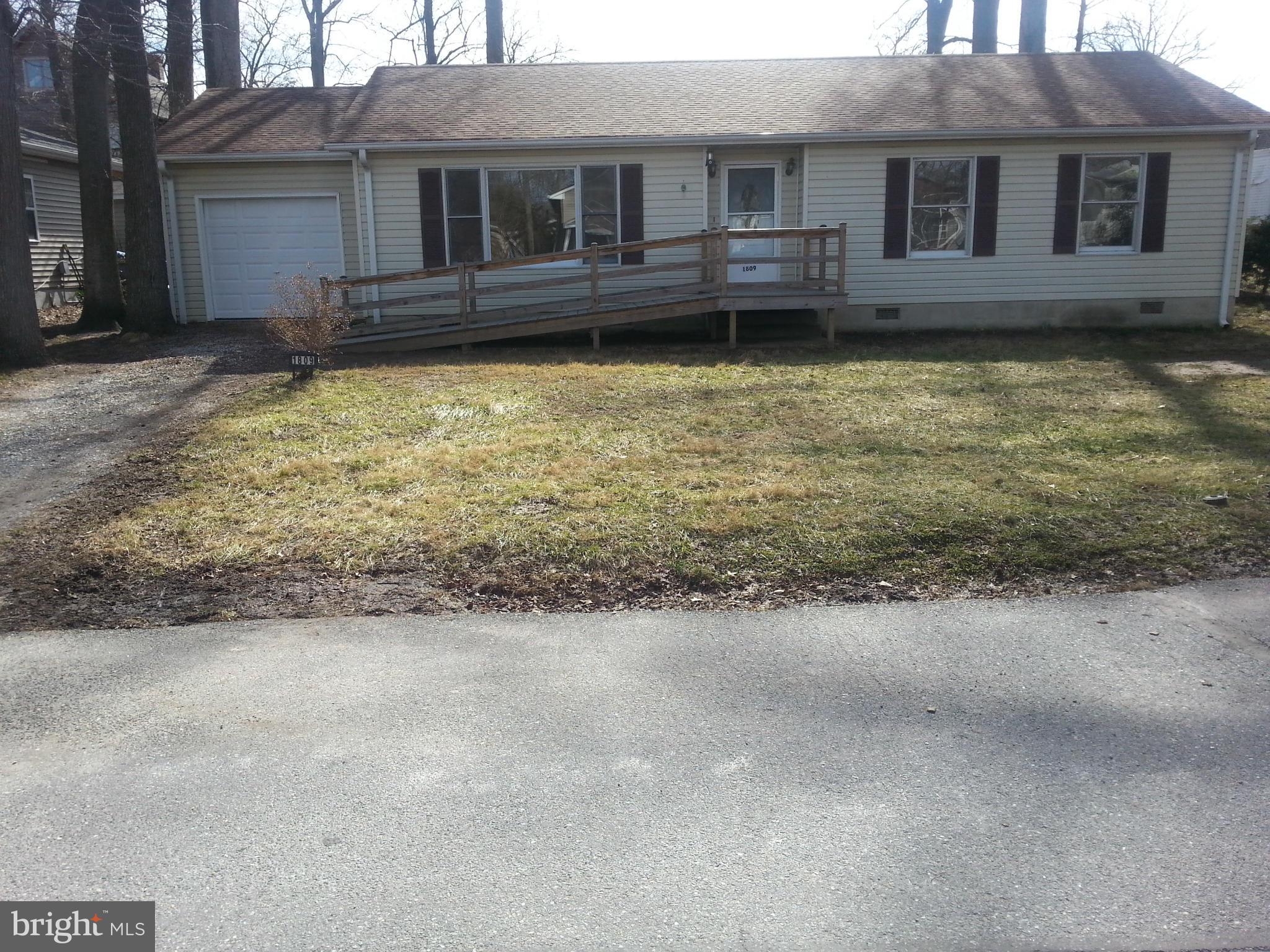 1809 Glenarm Road Edgewater, MD 21037 - Photo 1 of 7 Exterior (Front)