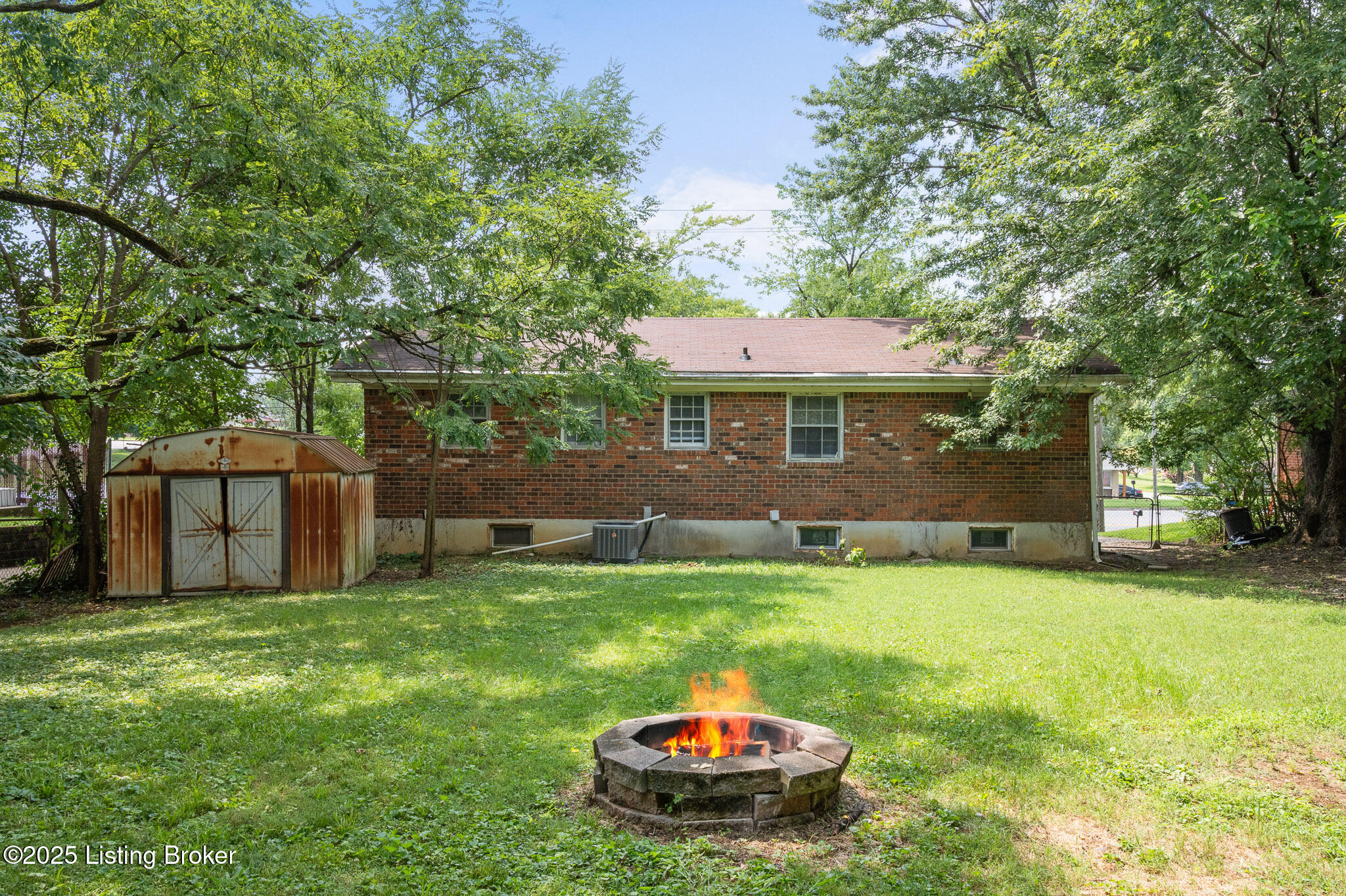 7103 Shepherdsville Road Louisville, KY 40219 - Photo 31 of 32 7103 Shepherdsville Rd-32