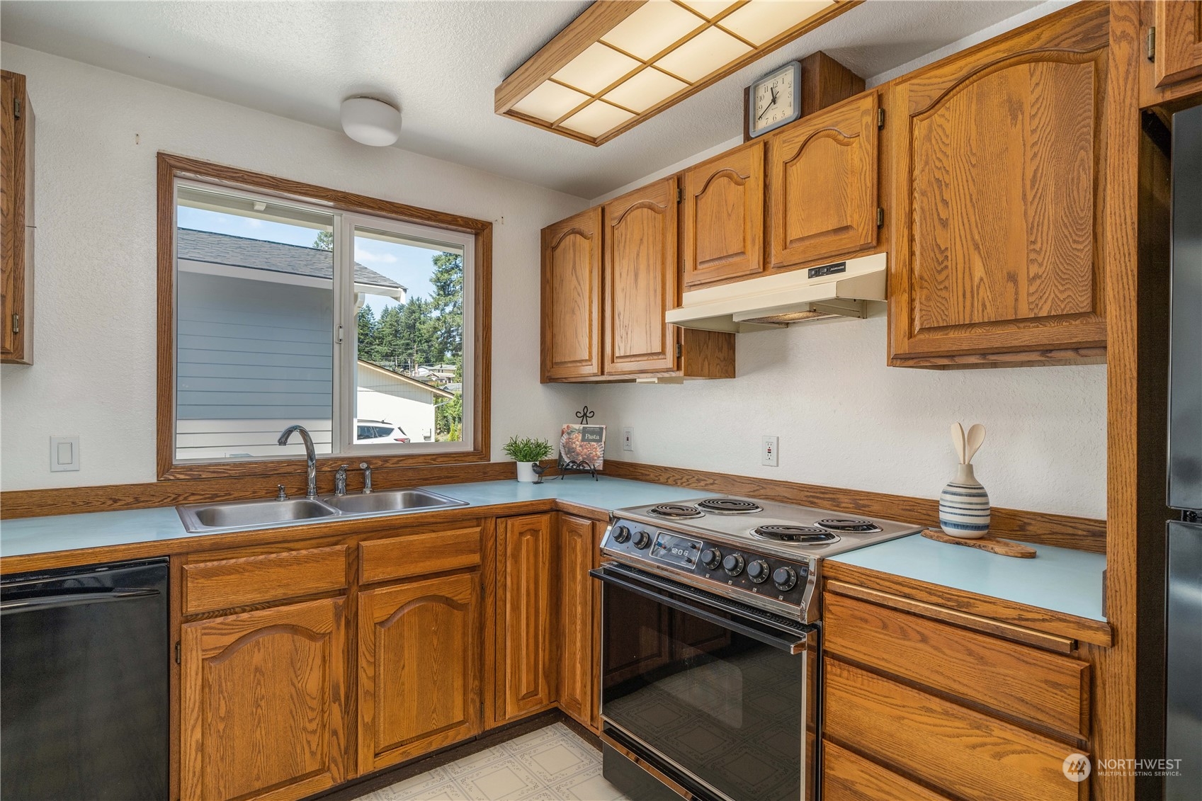 13505 166th Avenue Southeast Renton, WA 98059 - Photo 14 of 40 Gallery Image 14