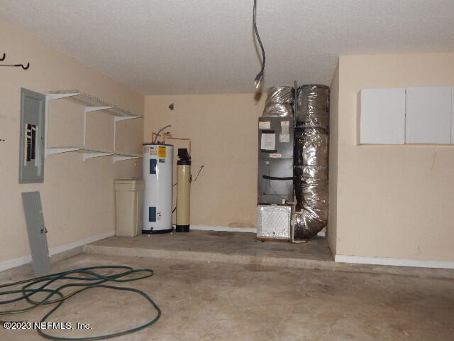 6303 Wedmore Road Jacksonville, FL 32258 - Photo 18 of 18 garage