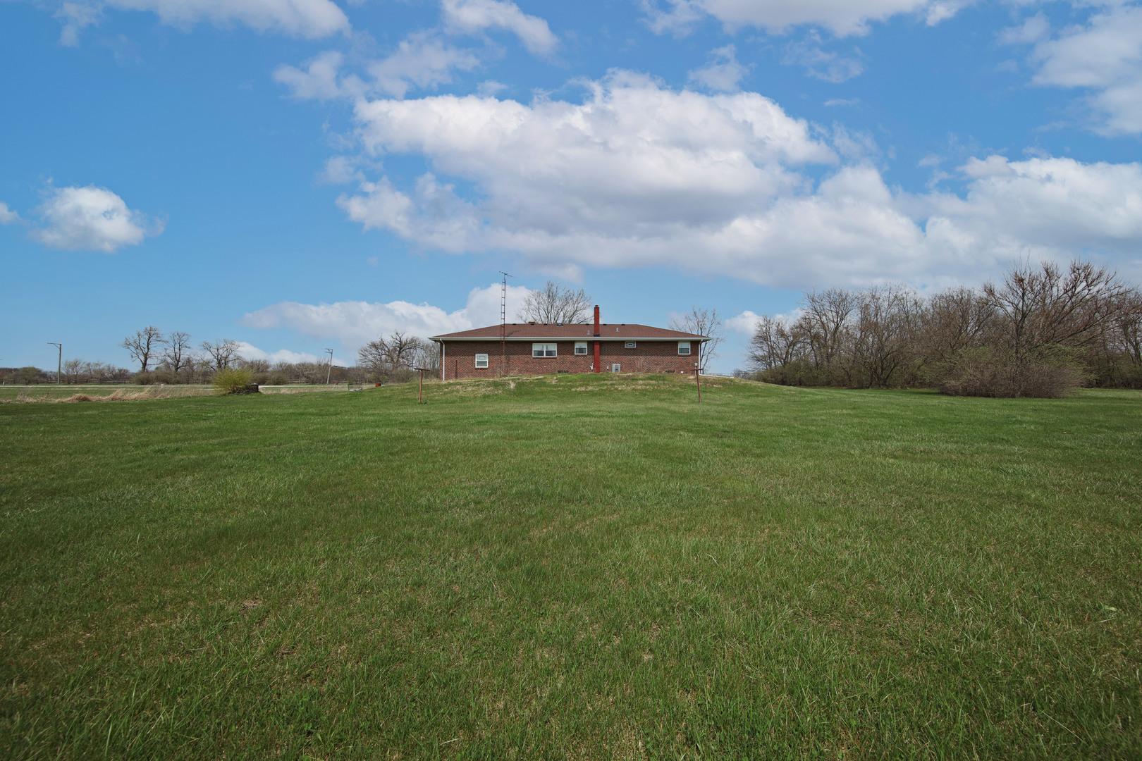 23525 Widows Road Wilmington, IL 60481 - Photo 16 of 17 a view of a town with kitchen