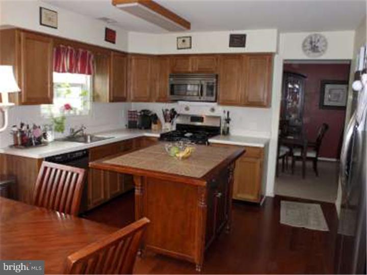 8 Equitation Way Sewell, NJ 08080 - Photo 11 of 25 Gallery Image 11