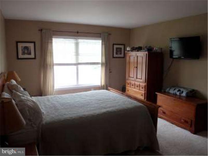 8 Equitation Way Sewell, NJ 08080 - Photo 17 of 25 Gallery Image 17
