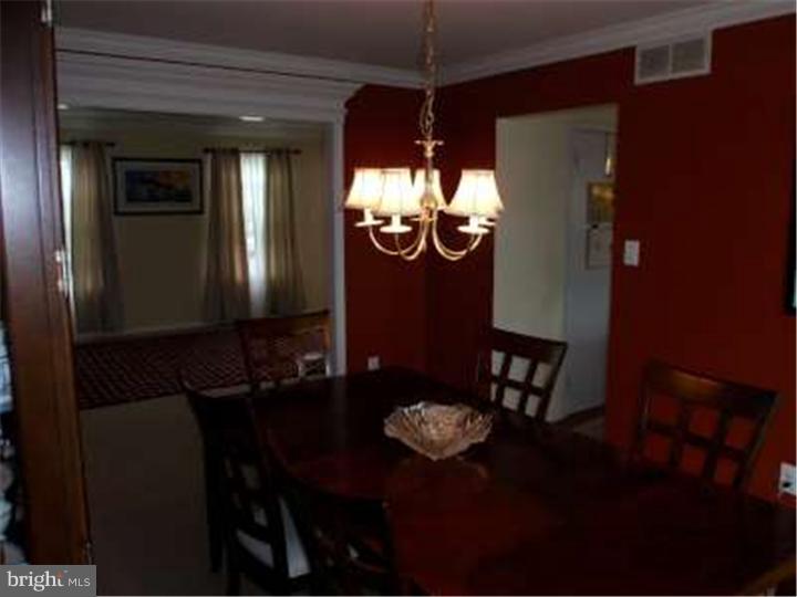 8 Equitation Way Sewell, NJ 08080 - Photo 5 of 25 Gallery Image 5