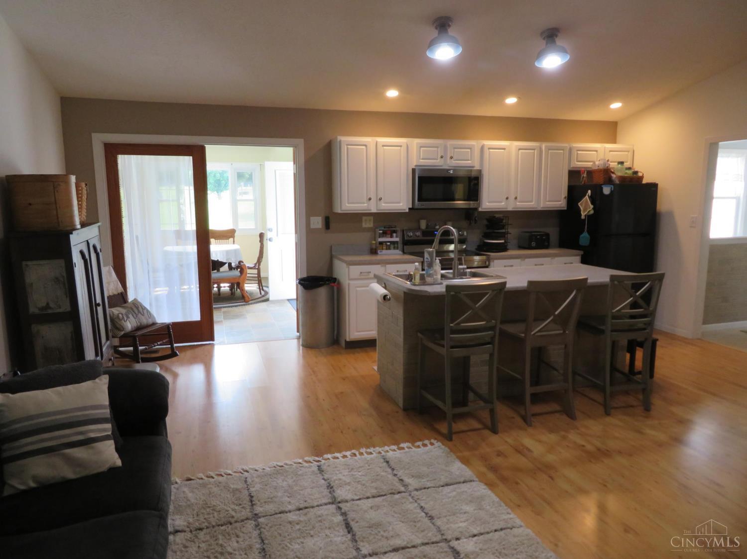 8024 Hightop Road Hillsboro, OH 45133 - Photo 19 of 97