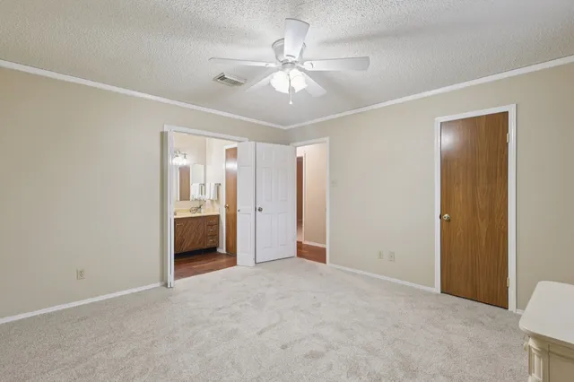 $250,000 | 1628 Oakridge Drive, Dickinson, TX 77539