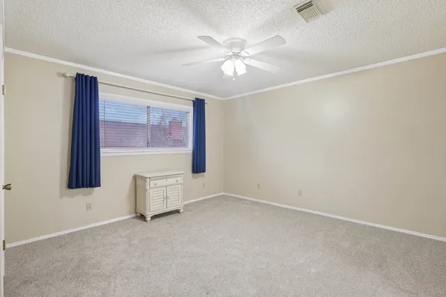 $250,000 | 1628 Oakridge Drive, Dickinson, TX 77539