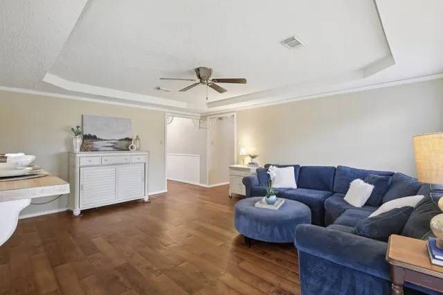 $250,000 | 1628 Oakridge Drive, Dickinson, TX 77539