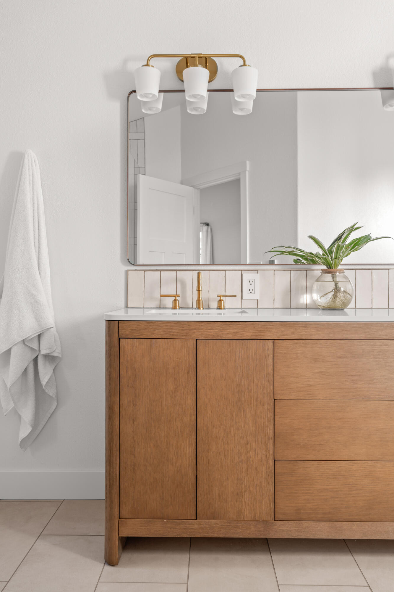 20766 South Loop Place Bend, OR 97703 - Photo 26 of 60 Bathroom