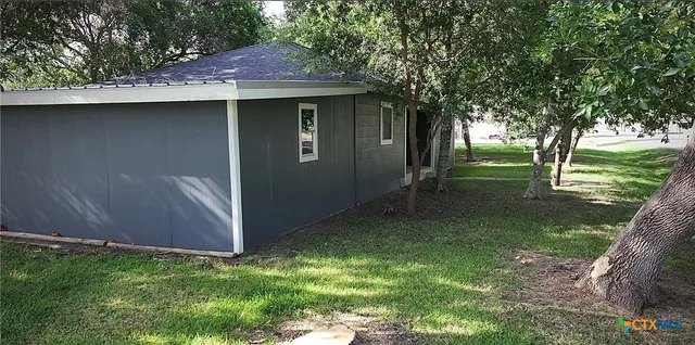 $199,900 | 601 South 9th Street, Seadrift, TX 77983