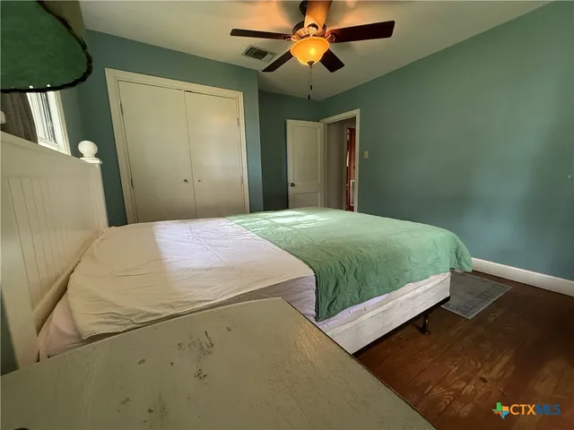 $199,900 | 601 South 9th Street, Seadrift, TX 77983