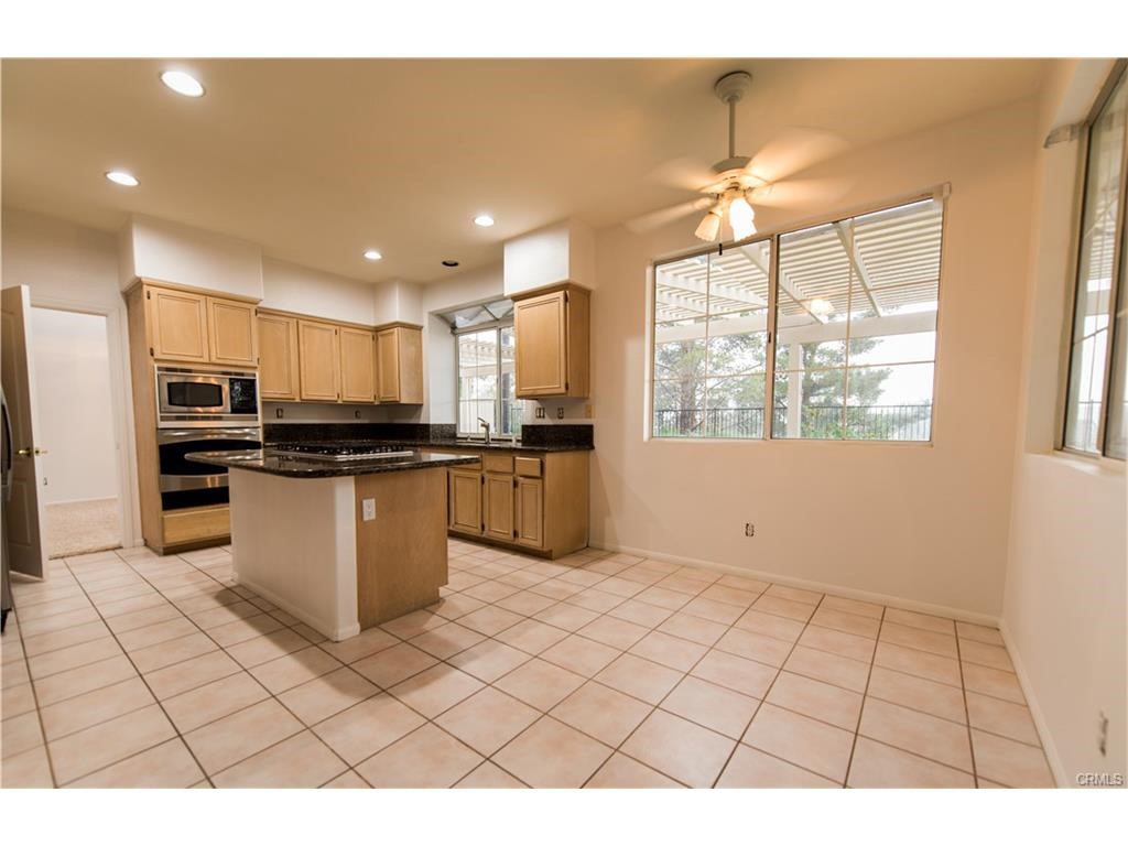 32062 Camino Guarda Temecula, CA 92592 - Photo 10 of 53