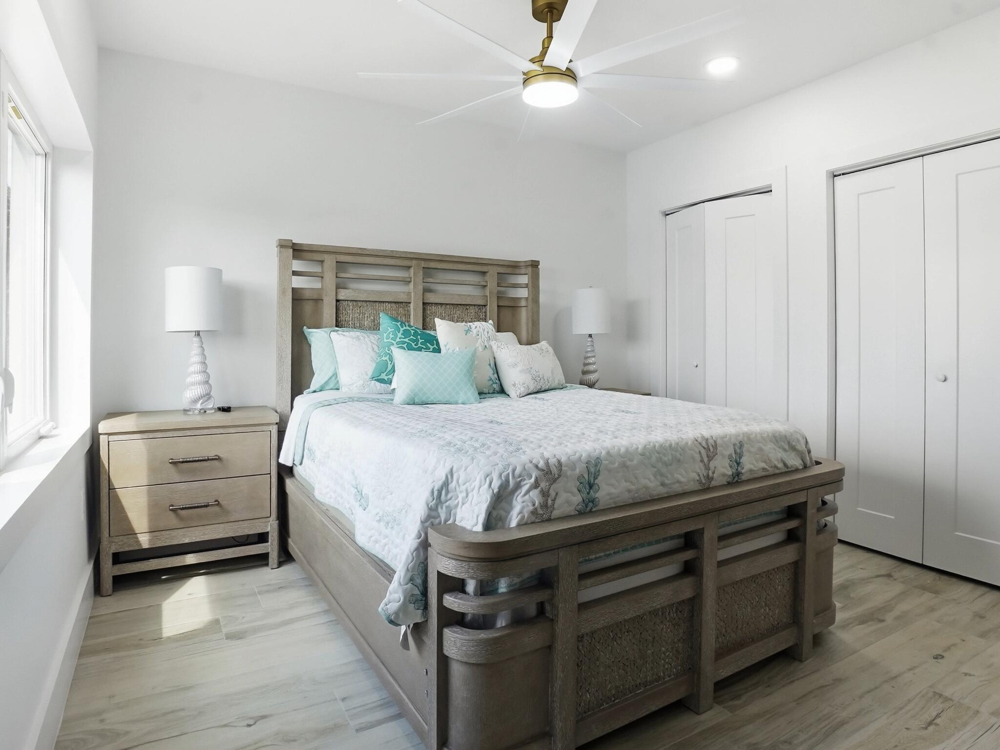 107 Desota Street Hutchinson Island, FL 34949 - Photo 13 of 60 1_00021