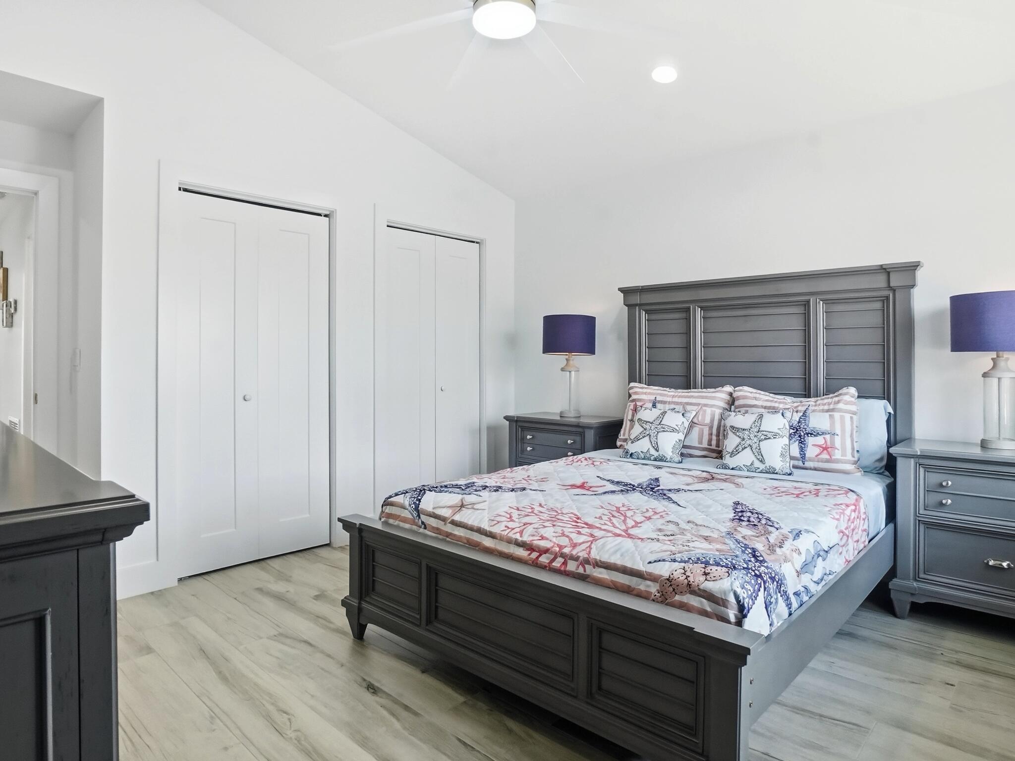107 Desota Street Hutchinson Island, FL 34949 - Photo 15 of 60 1_00023