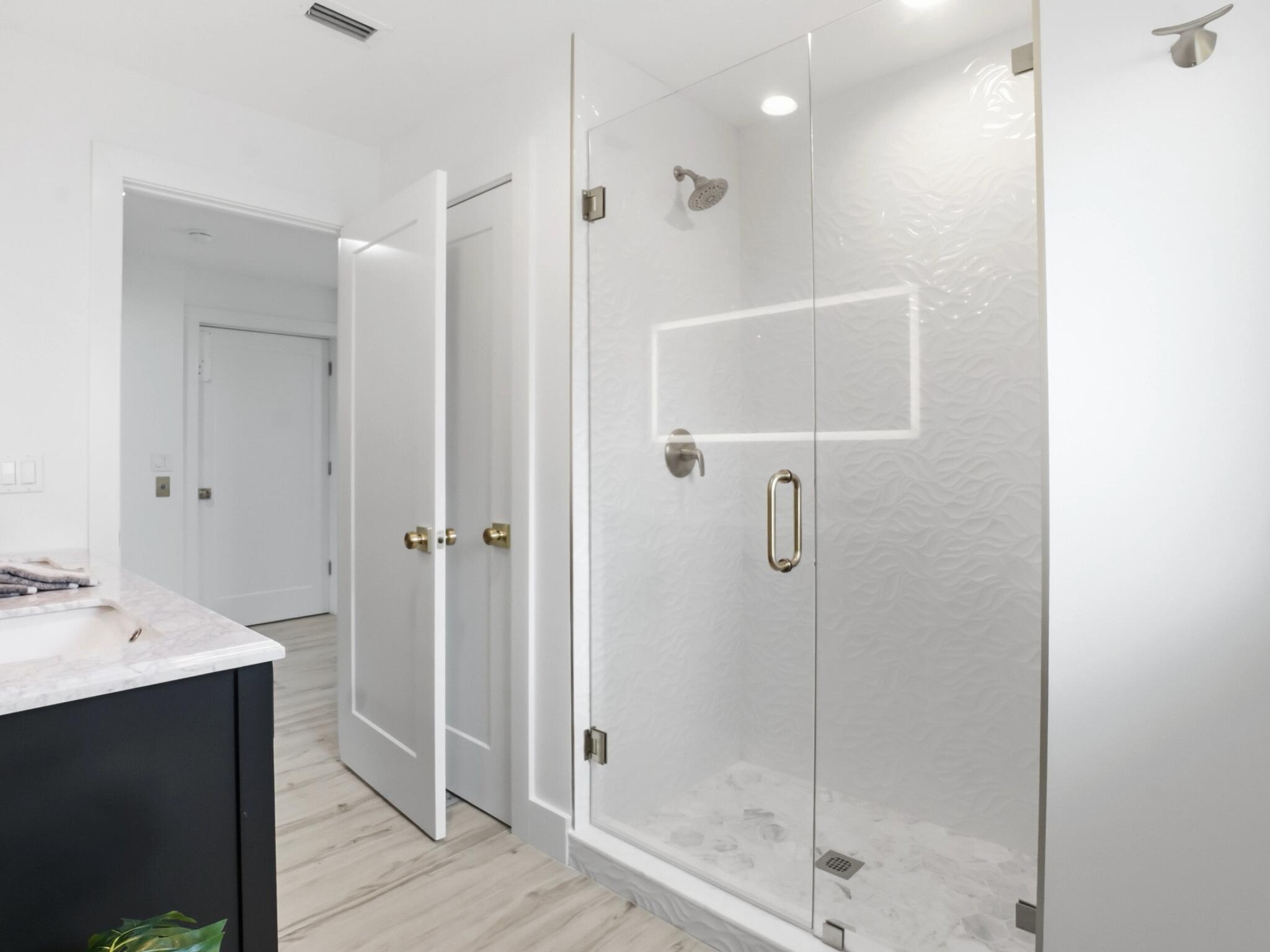 107 Desota Street Hutchinson Island, FL 34949 - Photo 18 of 60 1_00026