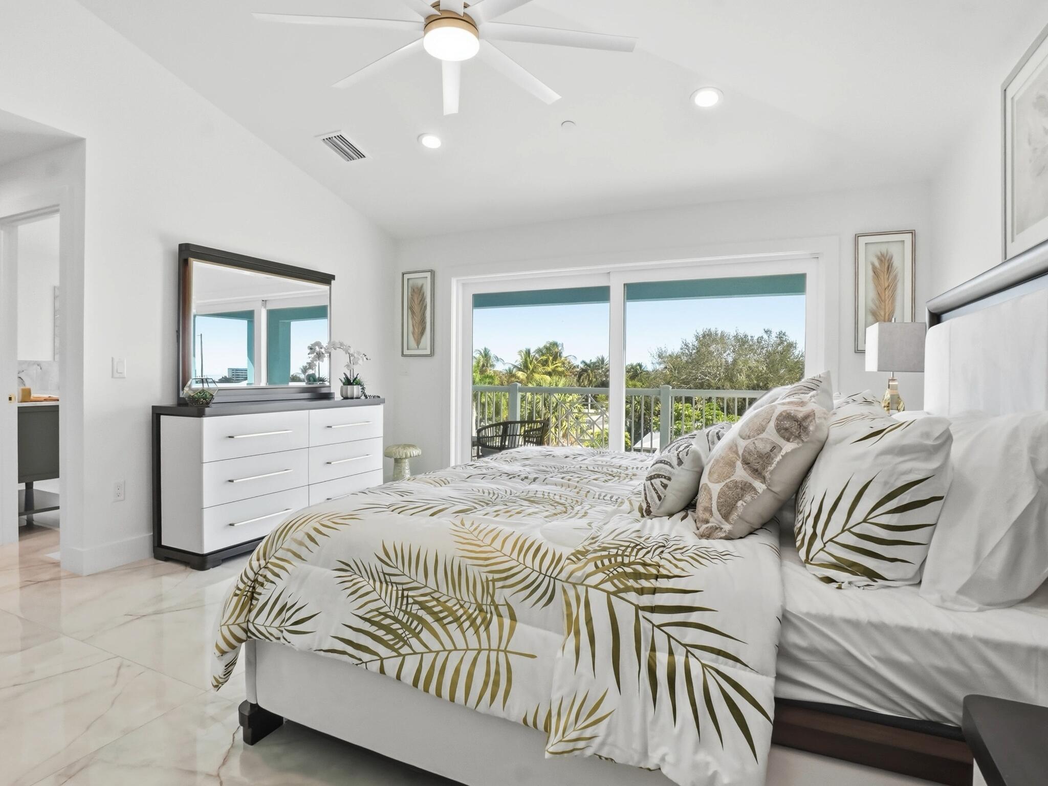 107 Desota Street Hutchinson Island, FL 34949 - Photo 27 of 60 1_00035