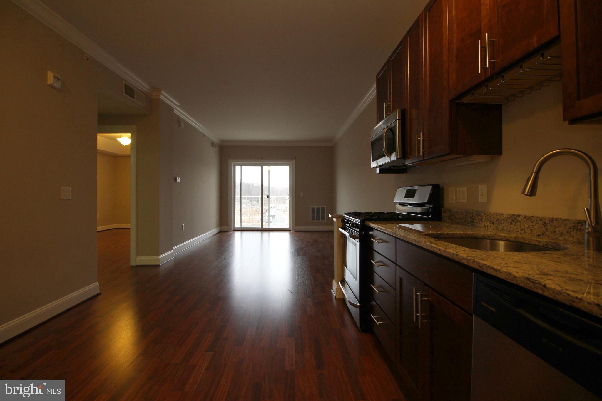 6301 Edsall Road, Unit 418 Alexandria, VA 22312 - Photo 9 of 20