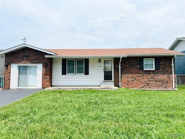 $114,000 | 2005 Louise Avenue, Cahokia, IL 62206