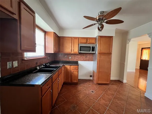 $114,000 | 2005 Louise Avenue, Cahokia, IL 62206