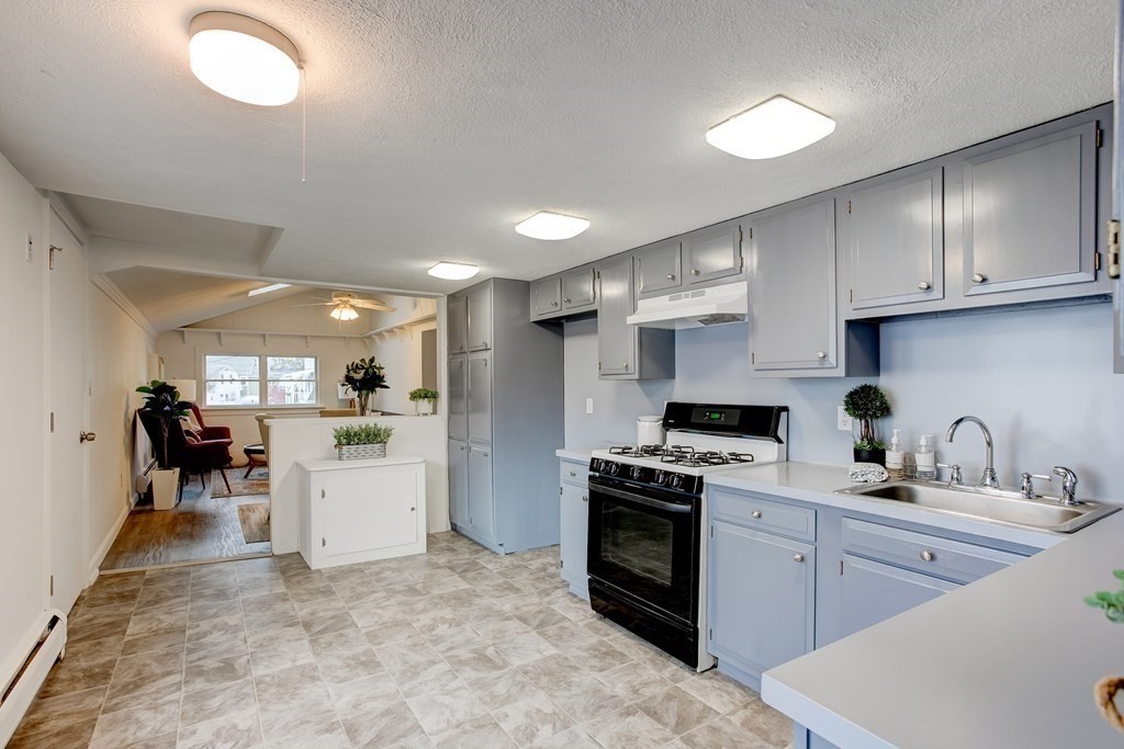 14 Bay Road Revere, MA 02151 - Photo 7 of 17